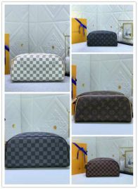 Picture of LV Wallets _SKUfw131143007fw
